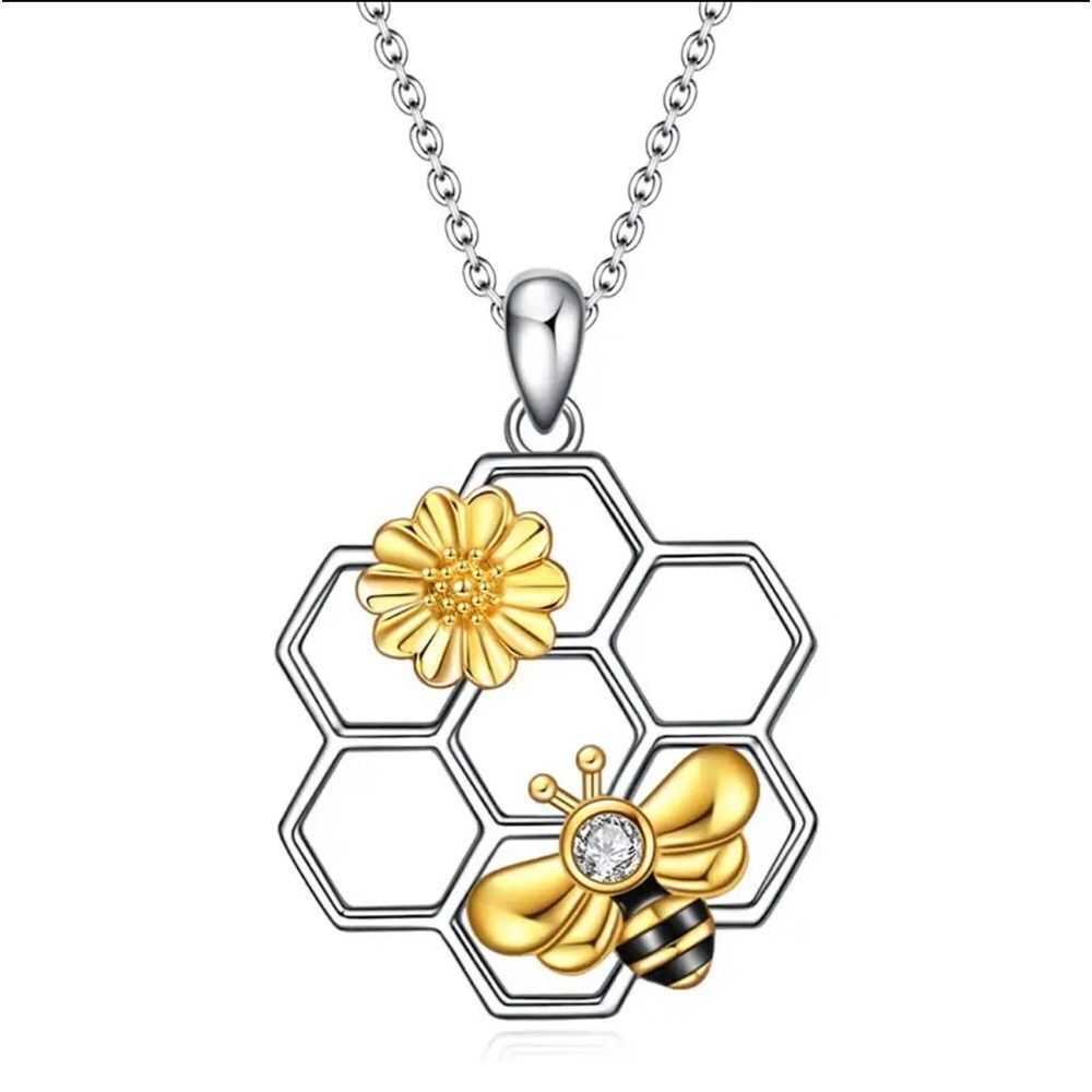 HONEYCOMB AND BUMBLE BEE NECKLACE‎